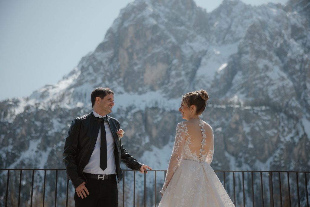 Hochzeit in den Dolomiten: Marie & Martin im Kolfuschgerhof, Alta Badia
