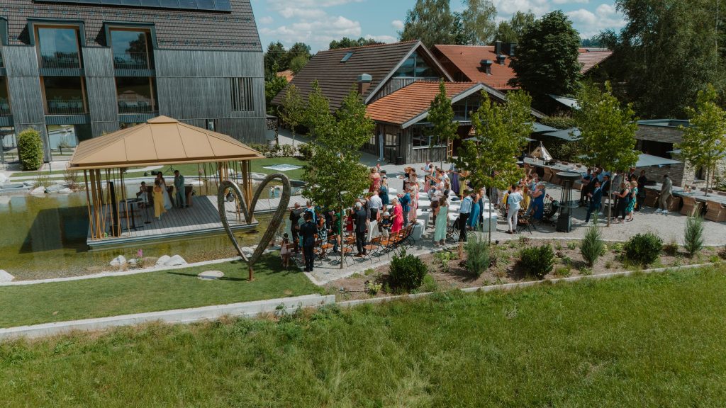 Jaci & Flo, Hochzeit in den Lenderstuben in Balzhausen bei Augsburg, Bild 16