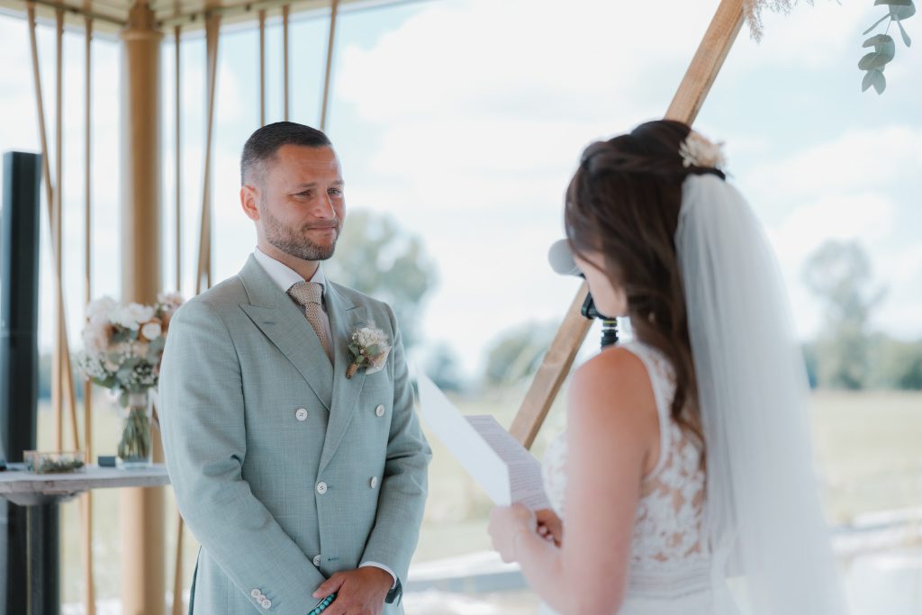 Jaci & Flo, Hochzeit in den Lenderstuben in Balzhausen bei Augsburg, Bild 21