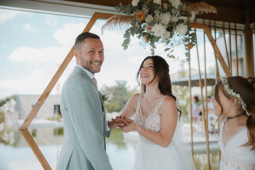 Jaci & Flo, Hochzeit in den Lenderstuben in Balzhausen bei Augsburg, Bild 24