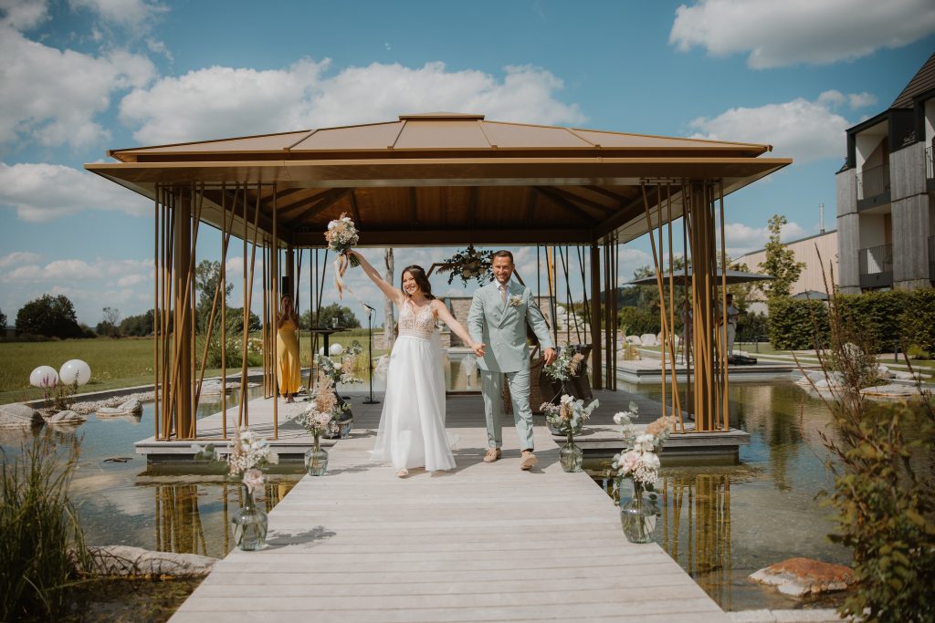 Jaci & Flo, Hochzeit in den Lenderstuben in Balzhausen bei Augsburg, Bild 26