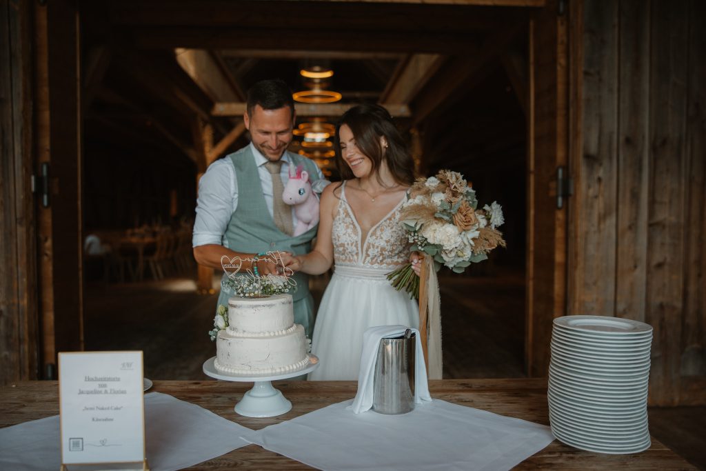 Jaci & Flo, Hochzeit in den Lenderstuben in Balzhausen bei Augsburg, Bild 28