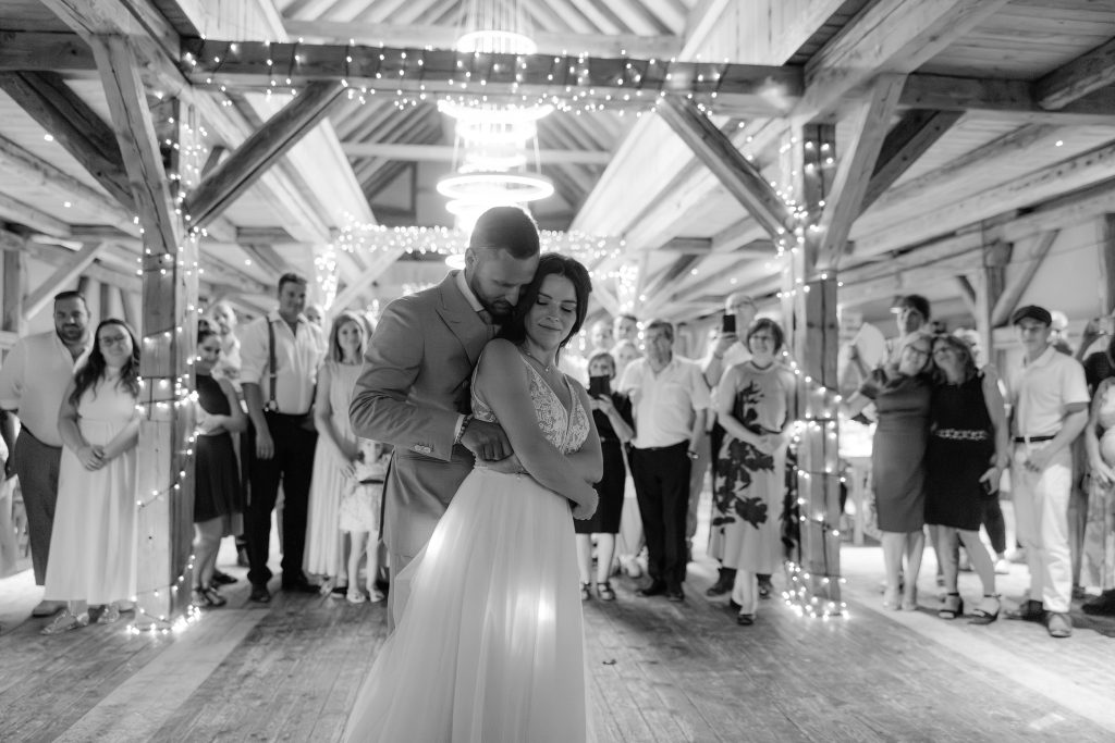 Jaci & Flo, Hochzeit in den Lenderstuben in Balzhausen bei Augsburg, Bild 45