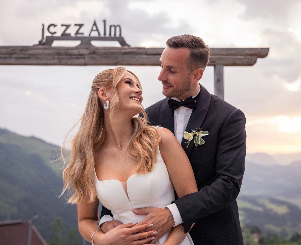 Luisa & Chris, Hochzeit in Tirol im Jezz Almresort in Ellmau, Bild 53