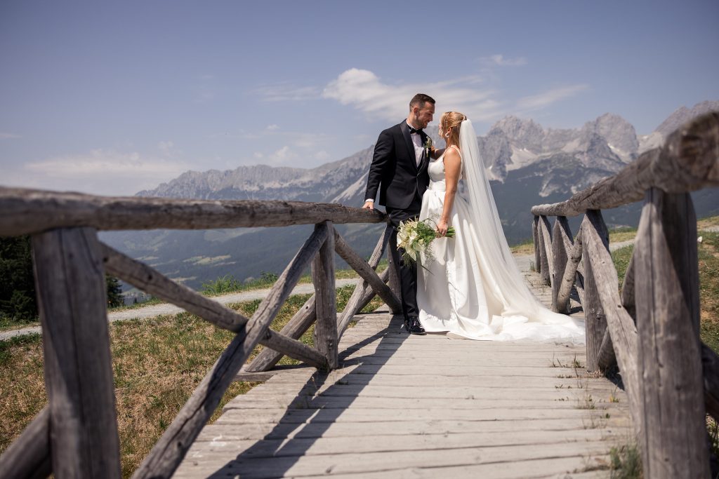 Luisa & Chris, Hochzeit in Tirol im Jezz Almresort in Ellmau, Bild 19