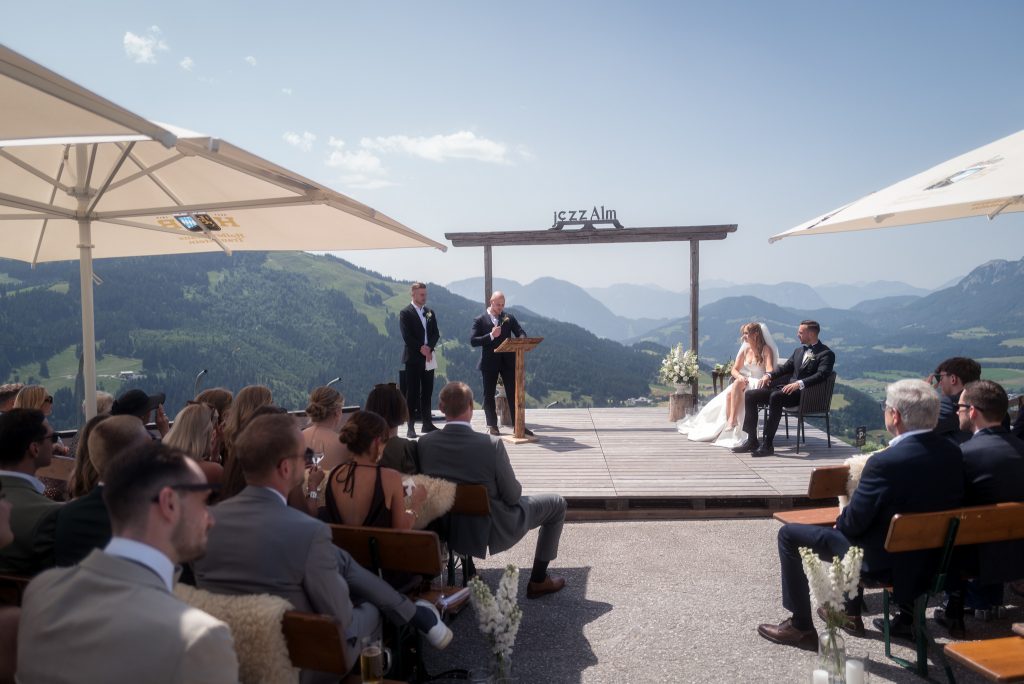 Luisa & Chris, Hochzeit in Tirol im Jezz Almresort in Ellmau, Bild 23