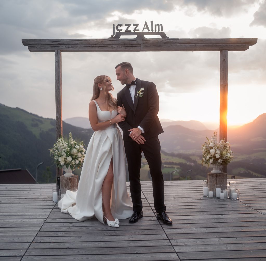 Luisa & Chris, Hochzeit in Tirol im Jezz Almresort in Ellmau, Bild 52